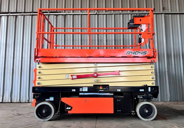 plataforma-elevadora-13,95m-de-bateria-2